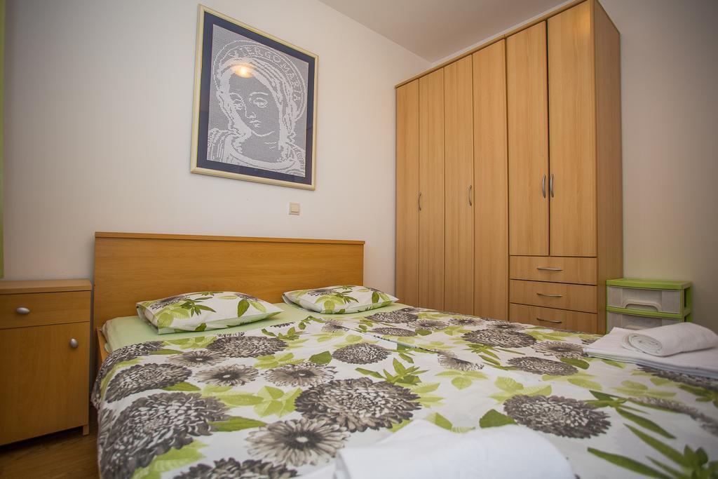 Apartments Mira Kaštela Εξωτερικό φωτογραφία